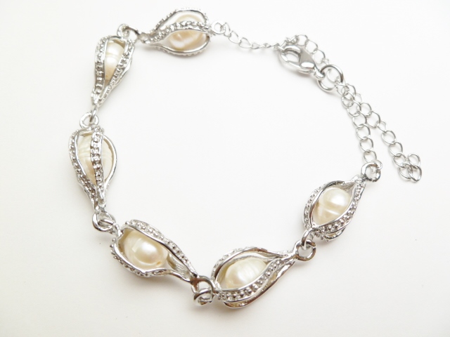 White Rice Fresh Water Pearl Bracelet